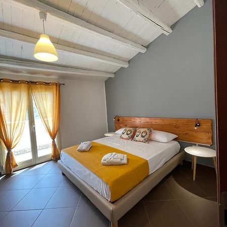 Sweet Life Aparthotel Палермо Екстериор снимка